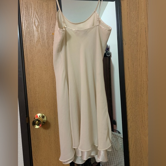 VINTAGE WHITE/CREAM SLIP DRESS — Amelia’s - Picture 3 of 4
